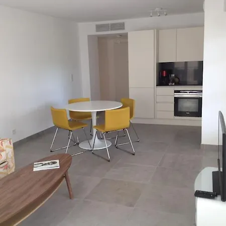 Appartement New Development Place Des Lices Saint-Tropez