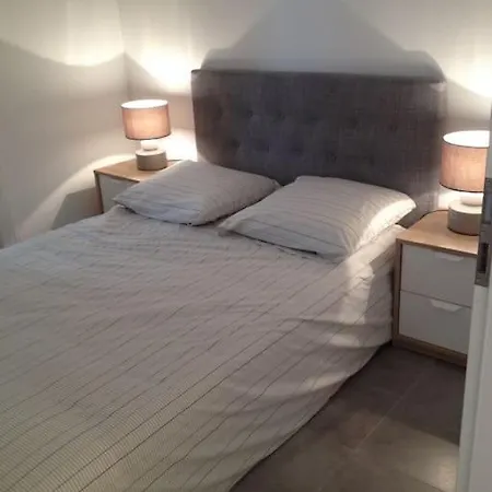 New Development Place Des Lices Apartamento *